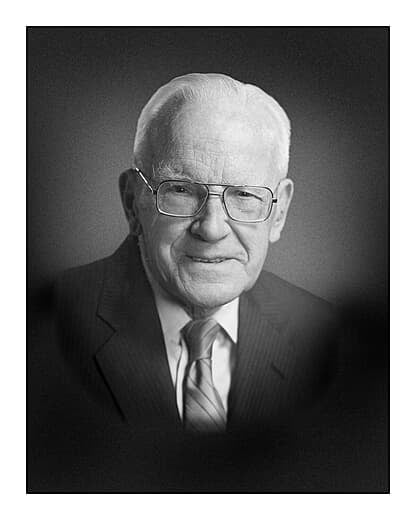 Herbert E Melhorn