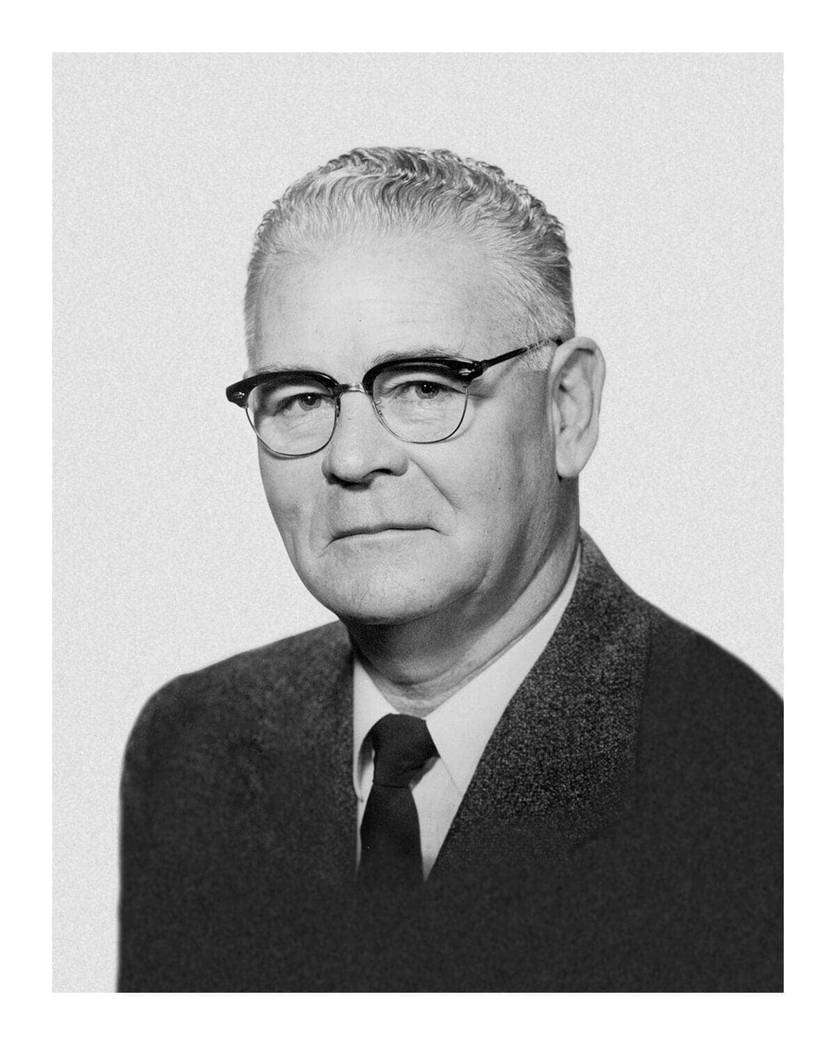 Malcolm E Morrell